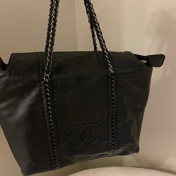 Chanel Tote pre owned - Picture 2 of 5